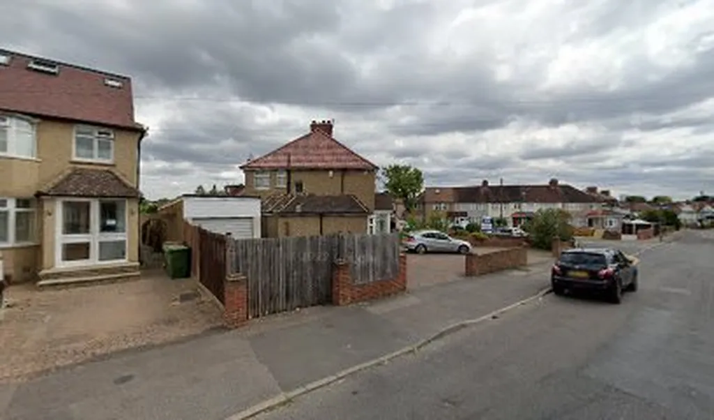 Staines Avenue