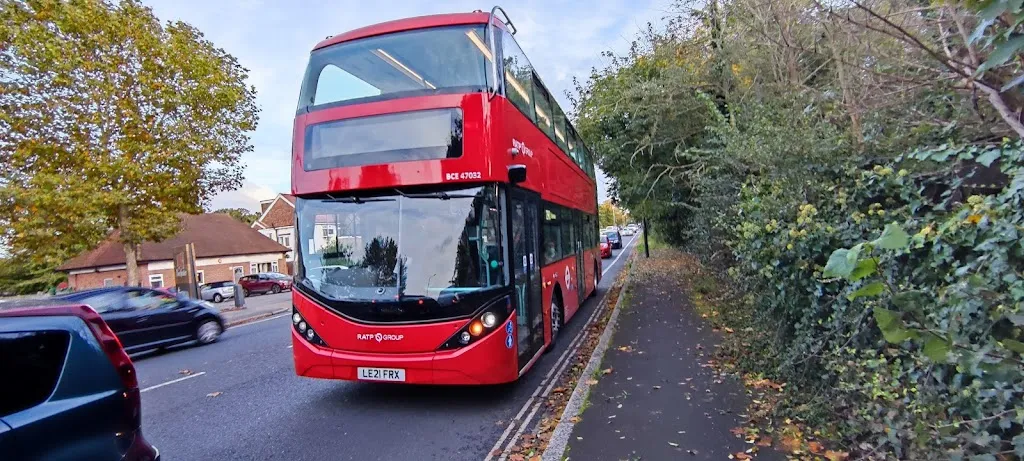 Staines Road Fulwell (Stop M)