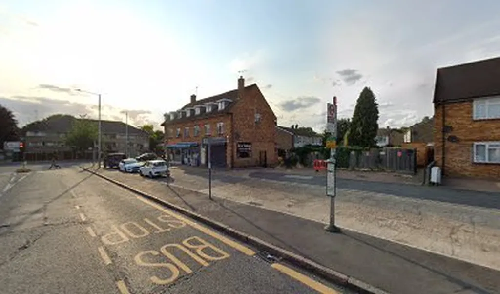 Station Road Cowley (Stop BR)