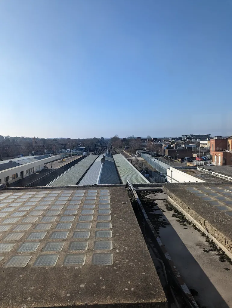 Surbiton Station (Stop NB)