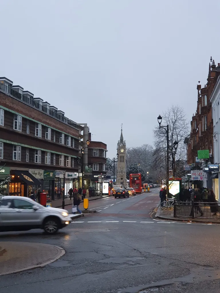 Surbiton Station (Stop NK)