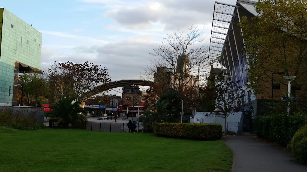 Surrey Canal Walk