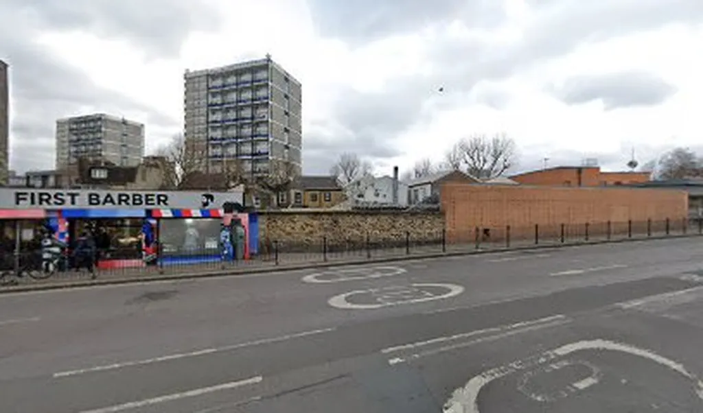 Surrey Quays railway station