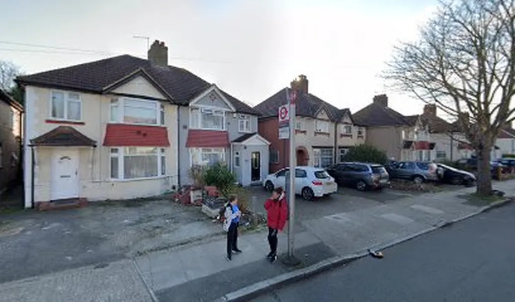 Sutton Way (Stop CM)