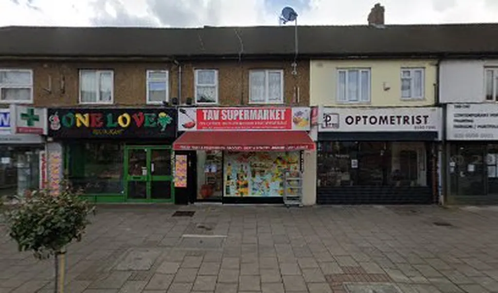 Tav Supermarket