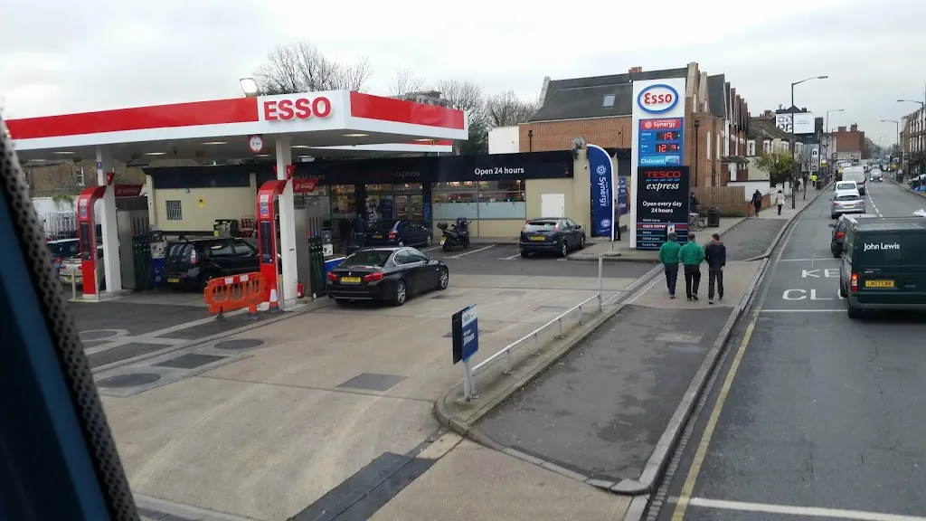 Tesco Esso Express
