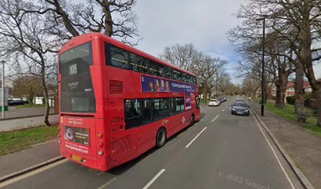 The Avenue Cranford (Stop CJ)