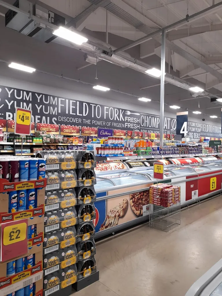 The Food Warehouse by Iceland