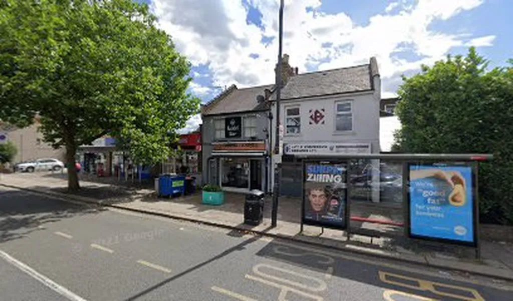 The Gardens Harrow (Stop WK)