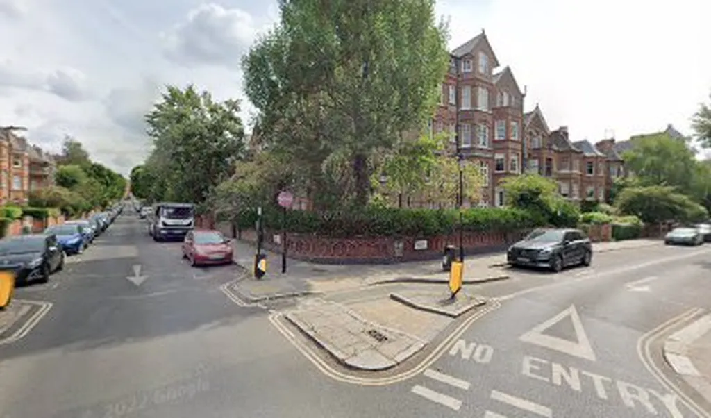 The River Westbourne. (👂to it running).