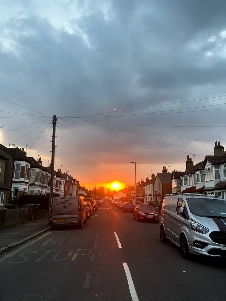 Thornhill Road (Stop LE)