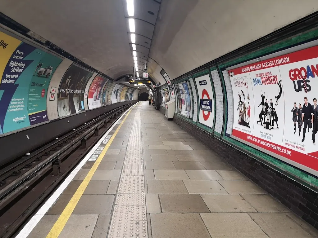 Tooting Broadway
