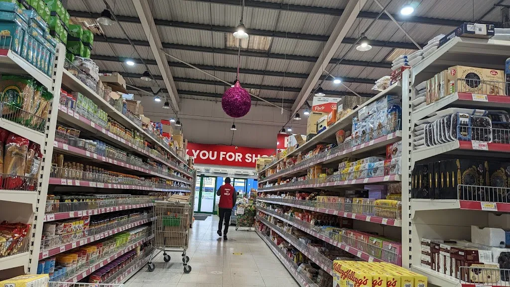 Topps Tiles Beckton - CLEARANCE OUTLET