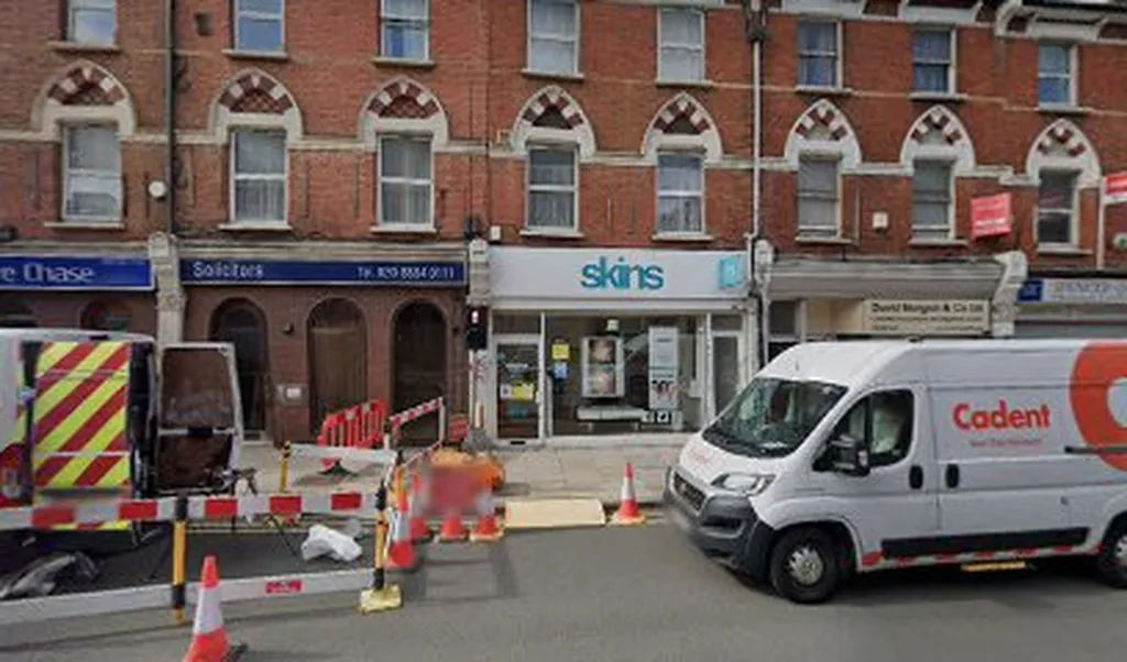 Tyburn Lane (Stop G)