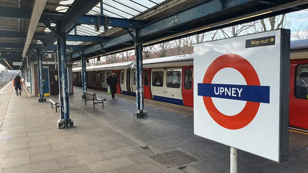 Upney Station