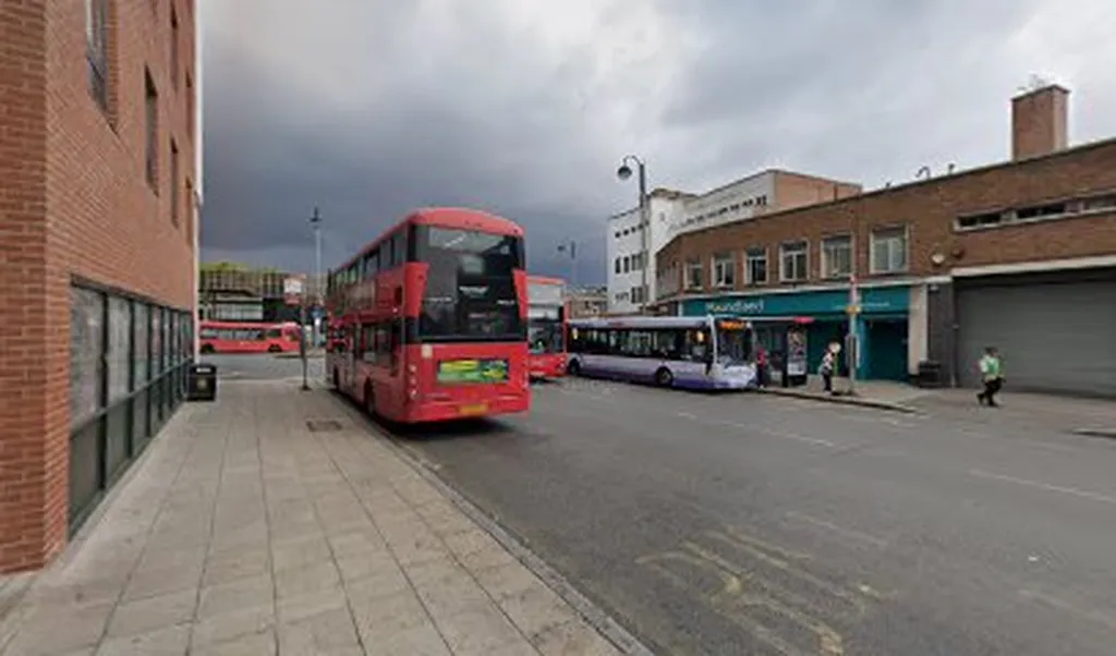 Uxbridge Station (Stop N)