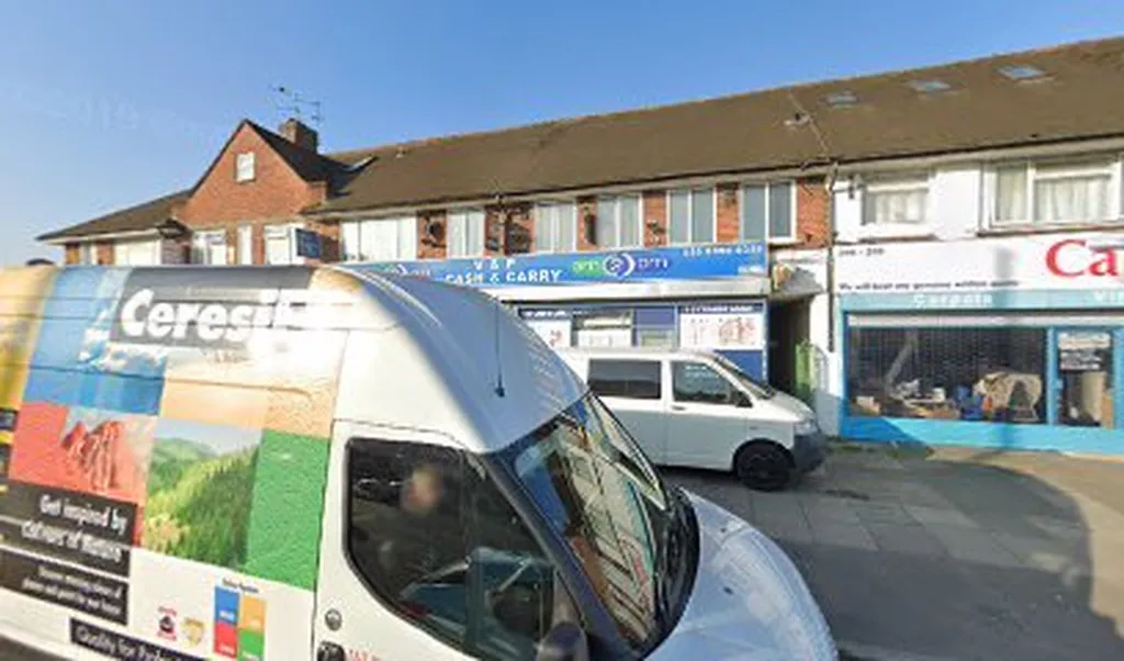 V&P Cash & Carry