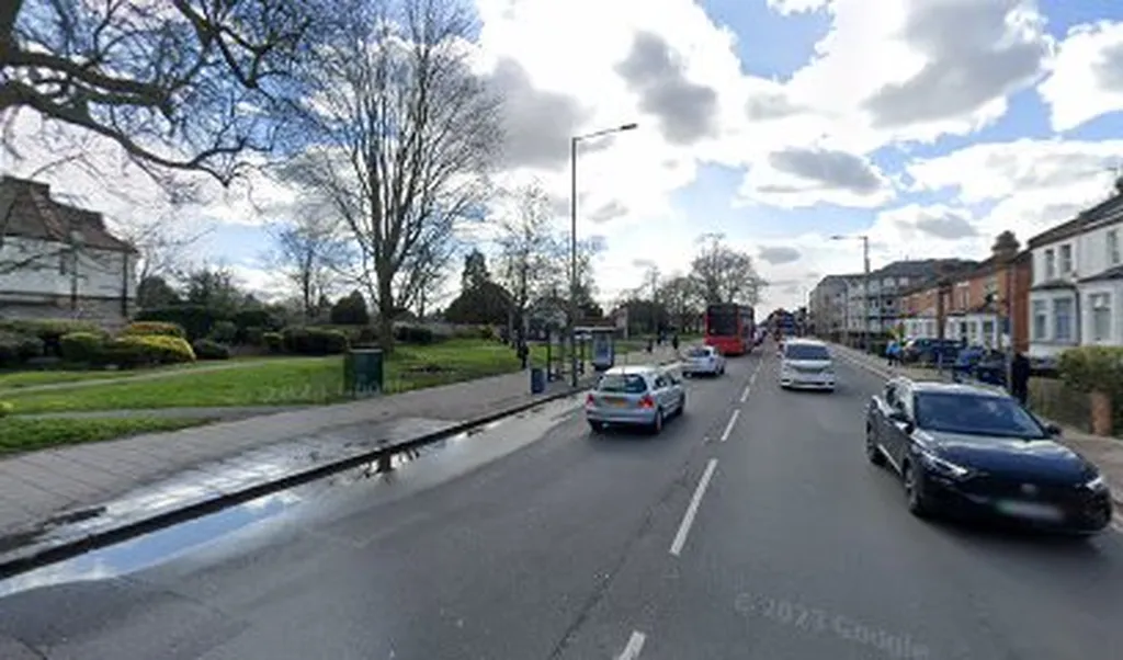 Victoria Park (Stop MM)