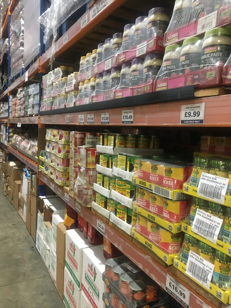 Vitaplus Cash & Carry