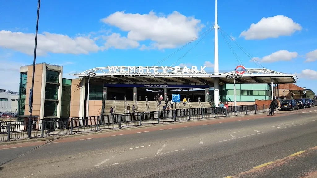Wembley Triangle (Stop SC)