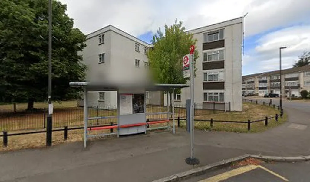 Wentworth Road (Stop BN)