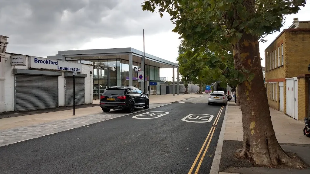 West Ealing Cars - Taxis - MiniCabs