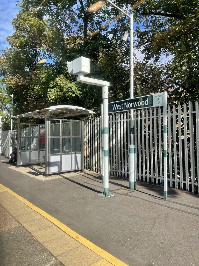 West Norwood Train Station - Southern Railway