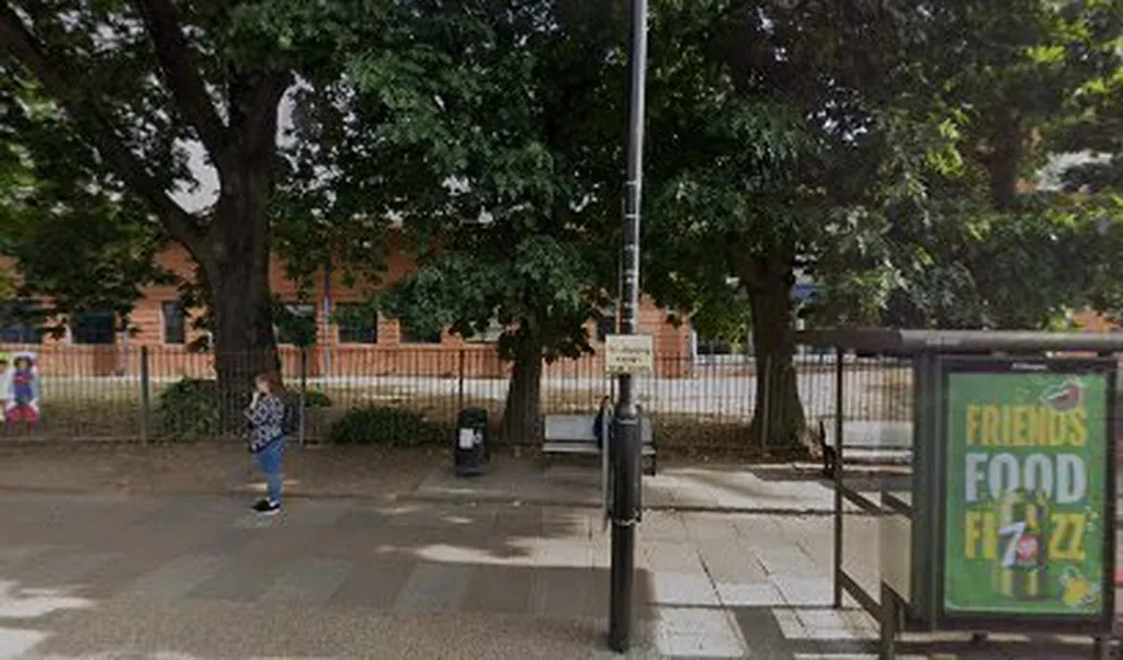 West Thames College (Stop L)