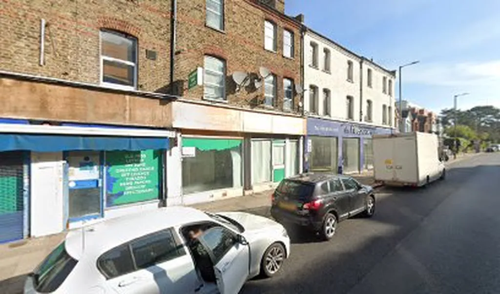 Whetstone Mini Supermarket