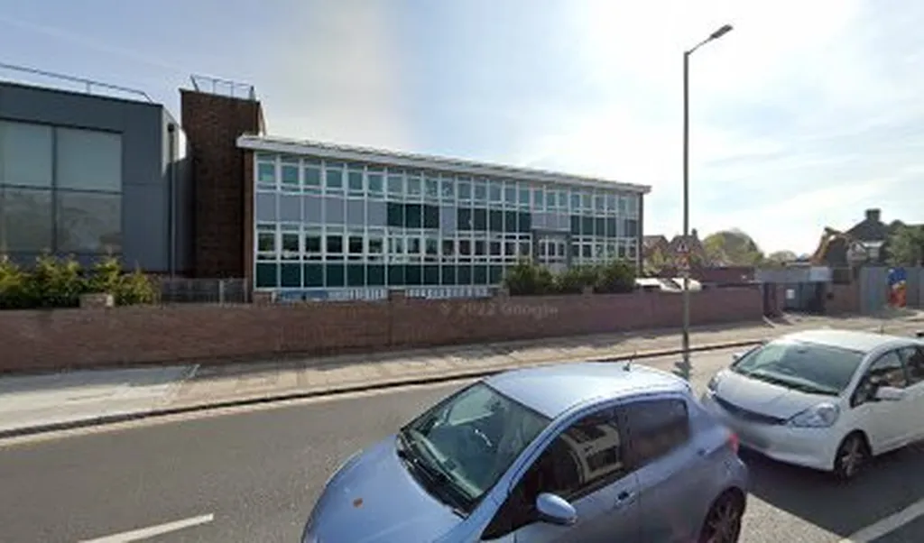 Whetstone Synagogue (Saturday only)