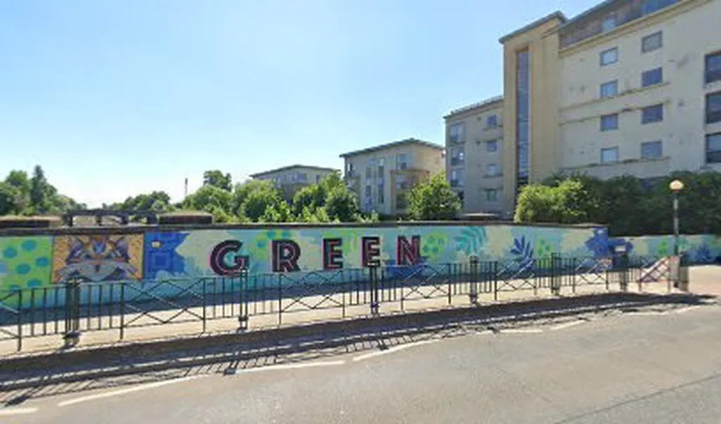 Willesden Green Station (Stop A)