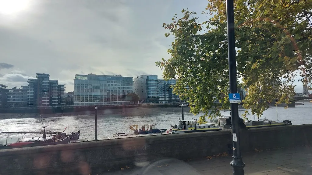 Albert Bridge (Stop QE)