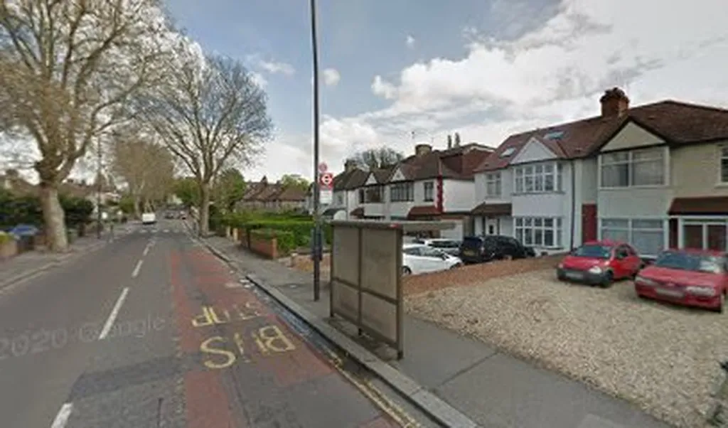 Amblecote Road (Stop E)