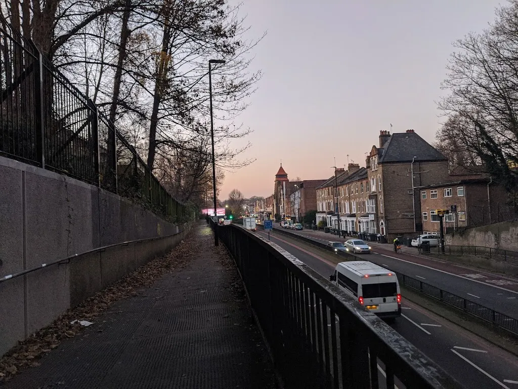 Archway Bridge (Stop HV)