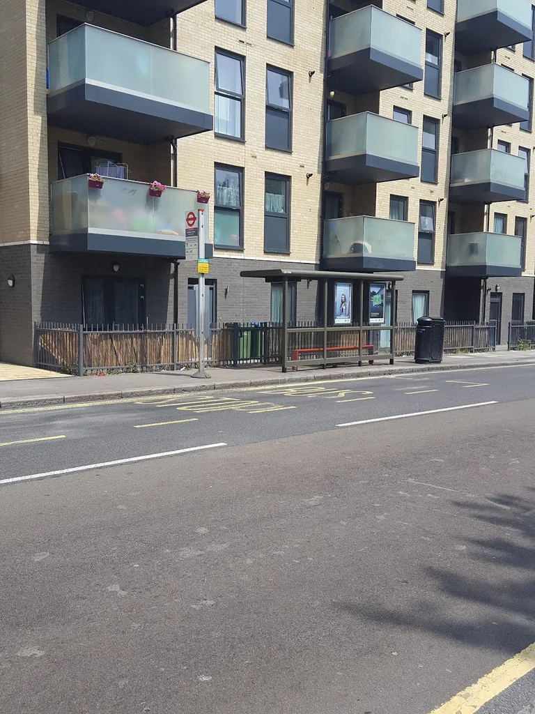 Artillery Place / Frances Street