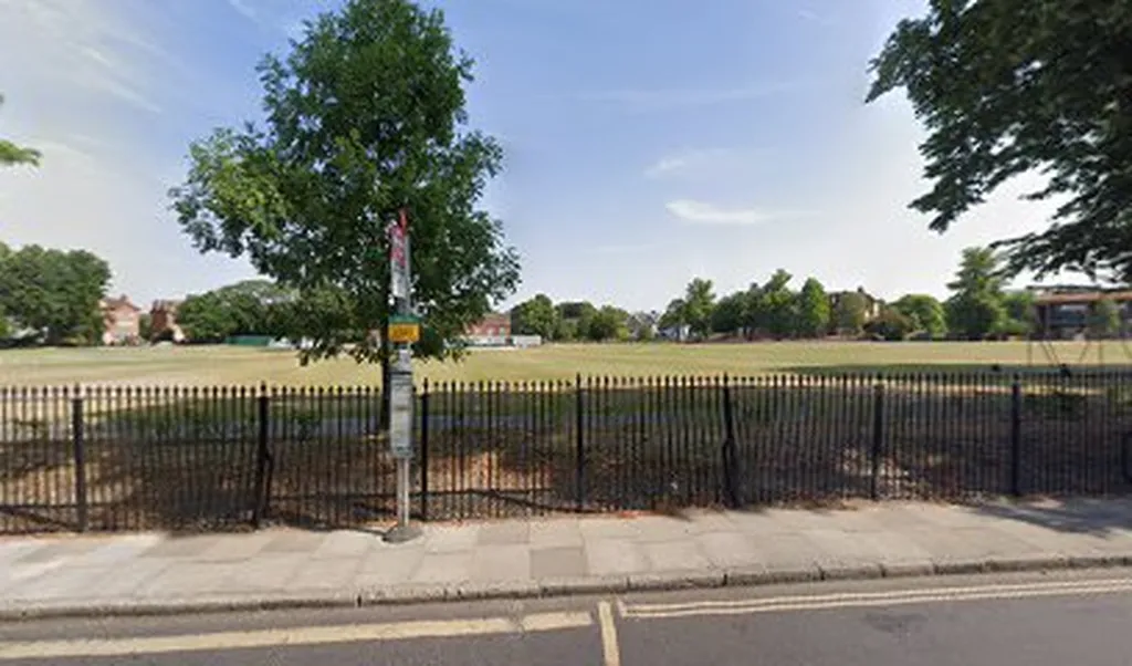 Athlone House (Stop G) 1 Athlone House (Stop G)