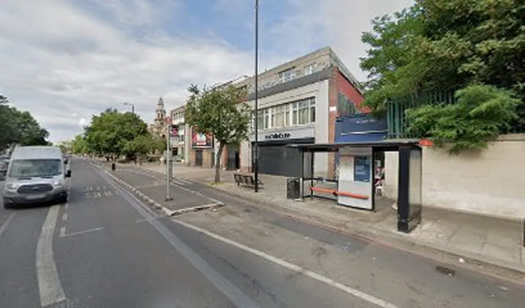 Balham Station (Stop B)