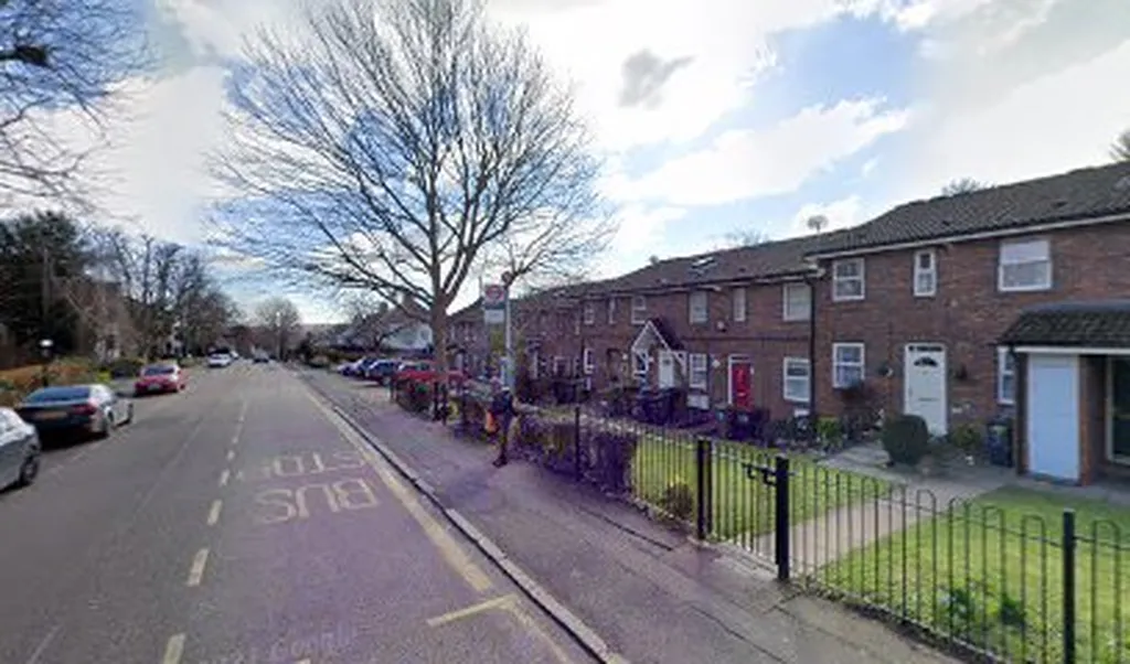 Baring Road (Stop V)