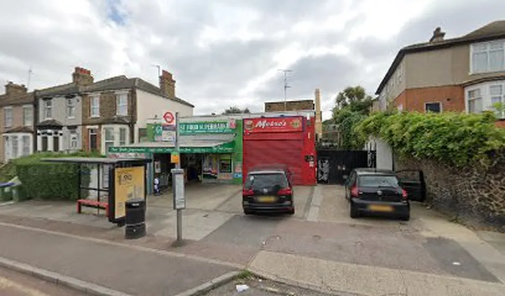 Basildon Road / Bostall Hill