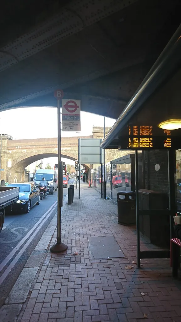 Battersea Park Station (Stop B)