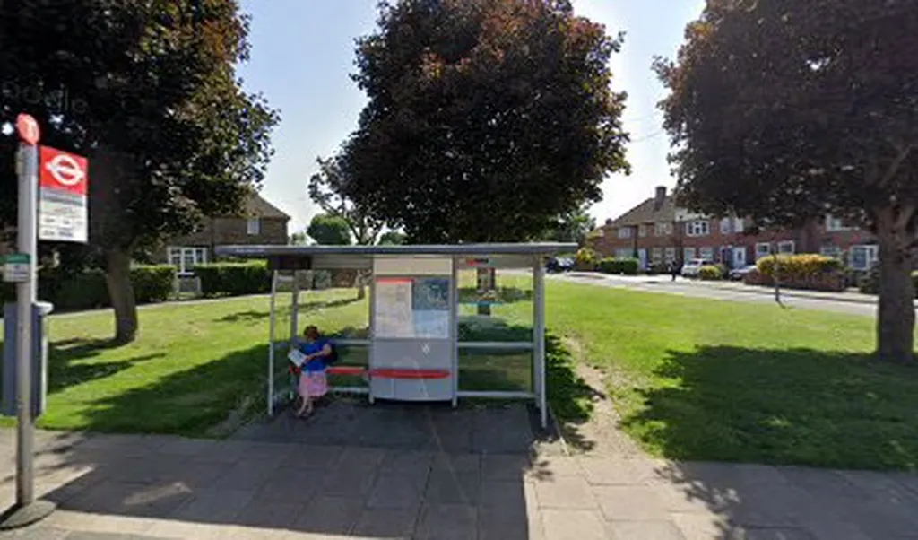 Beaconsfield Road (Stop T)