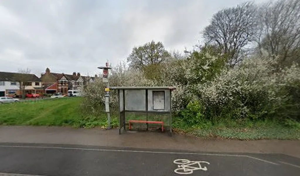 Beacontree Avenue (Stop M)