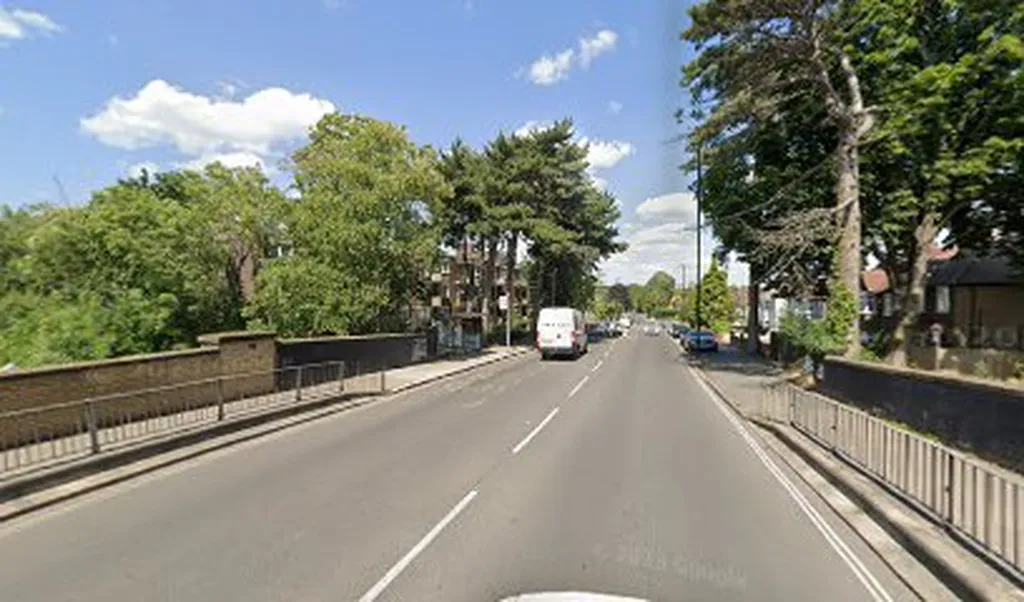 Beckenham Hill Station (Stop SB)