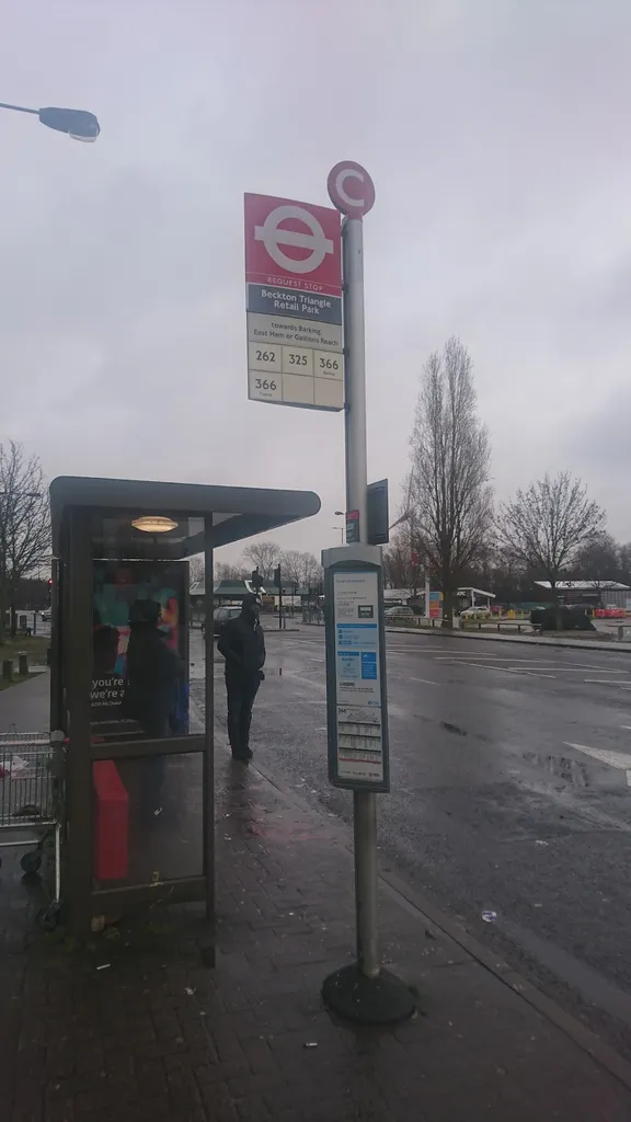 Beckton Triangle Retail Park (Stop C)