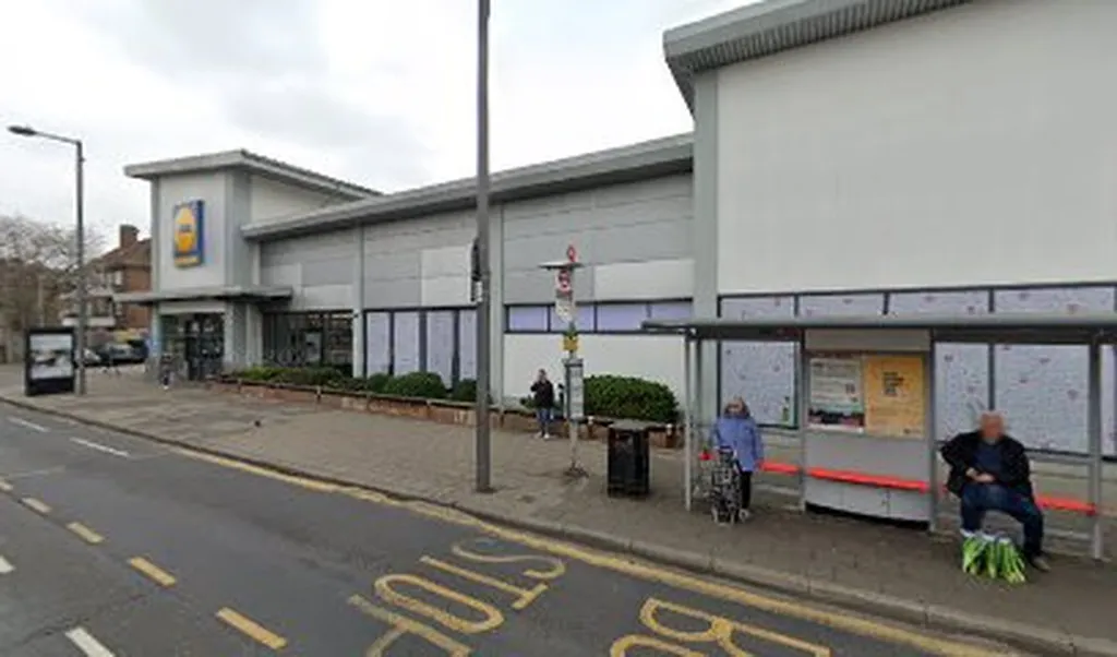 Becontree Avenue (Stop UI)