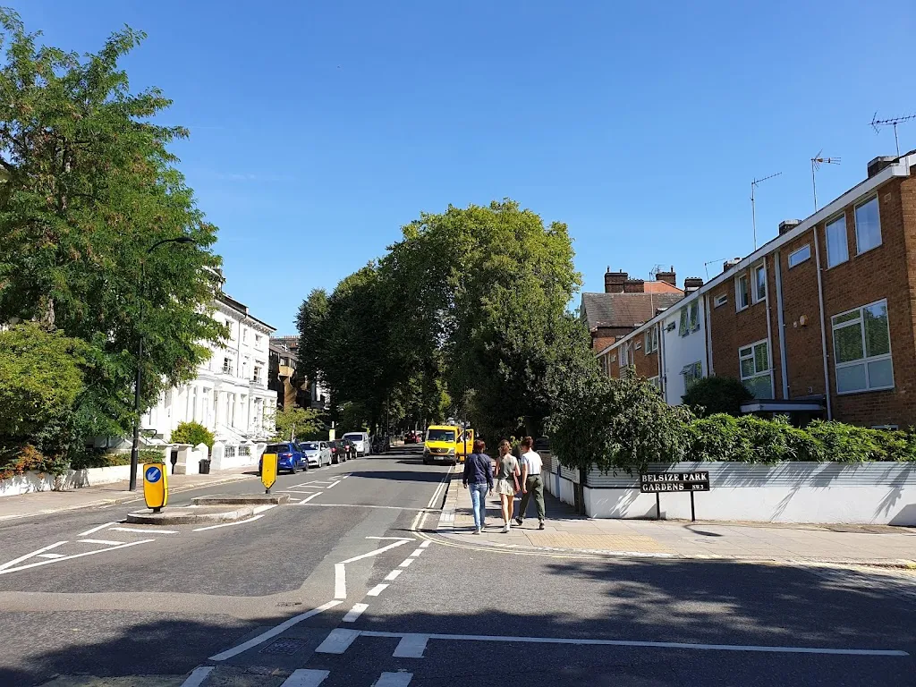 Belsize Village (Stop W)