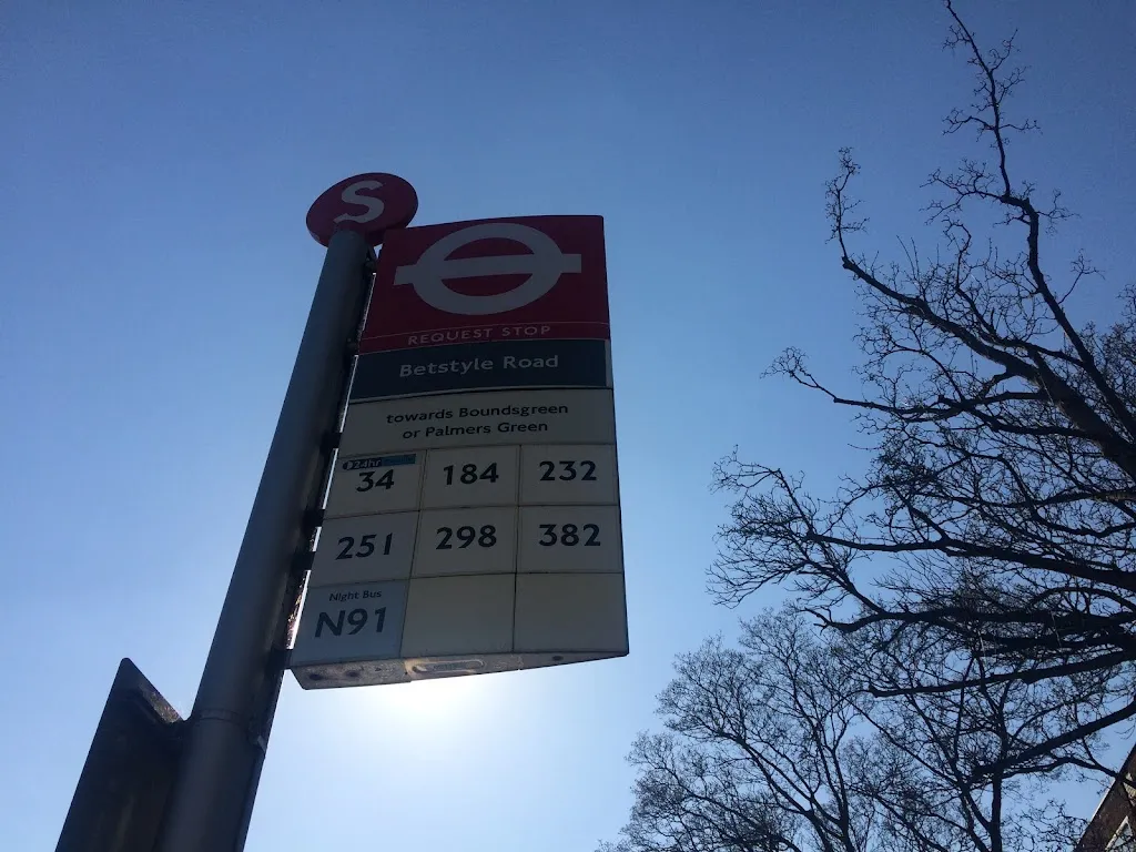 Betstyle Road (Stop S)