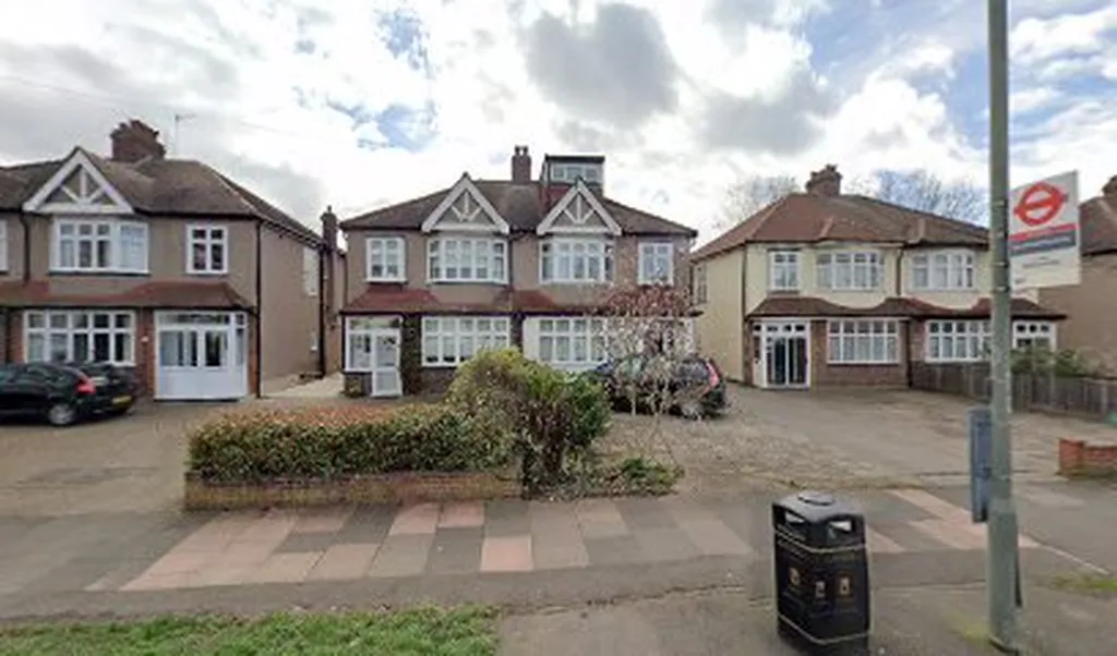 Birchwood Avenue