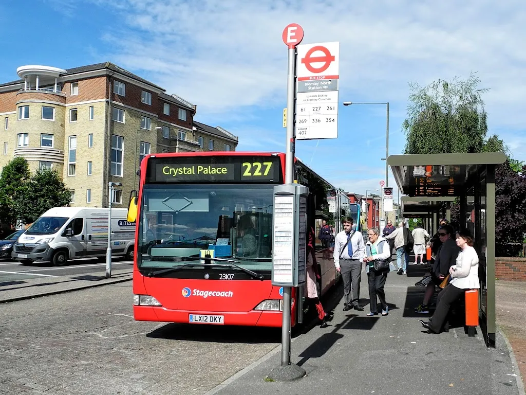 Bromley North Station (Stop E) 1 Bromley North Station (Stop E)
