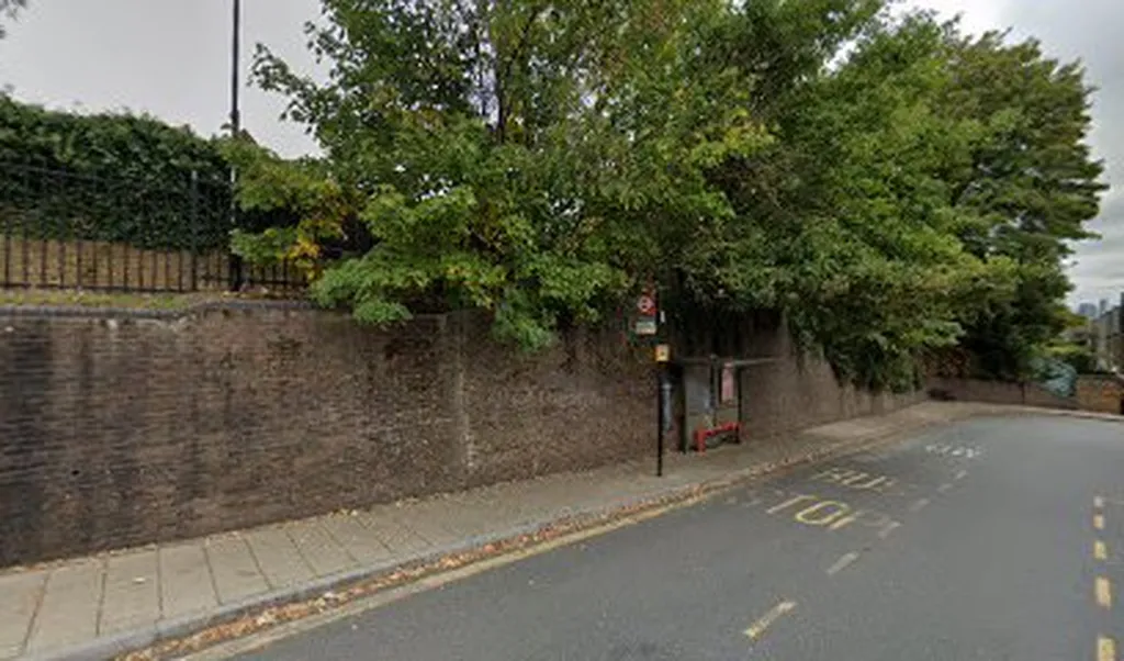 Brookbank Road
